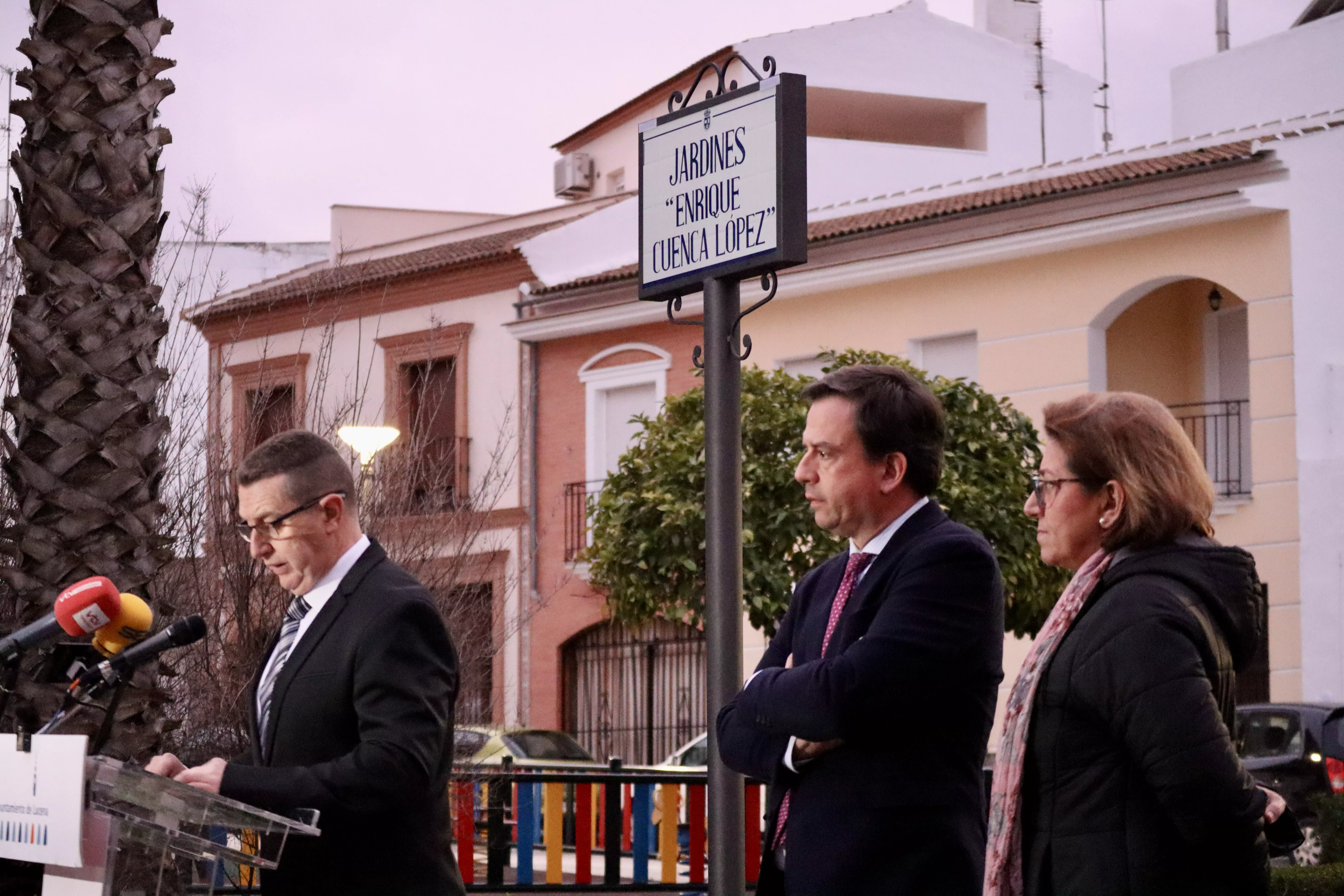 Nominación de los Jardines "Enrique Cuenca López"