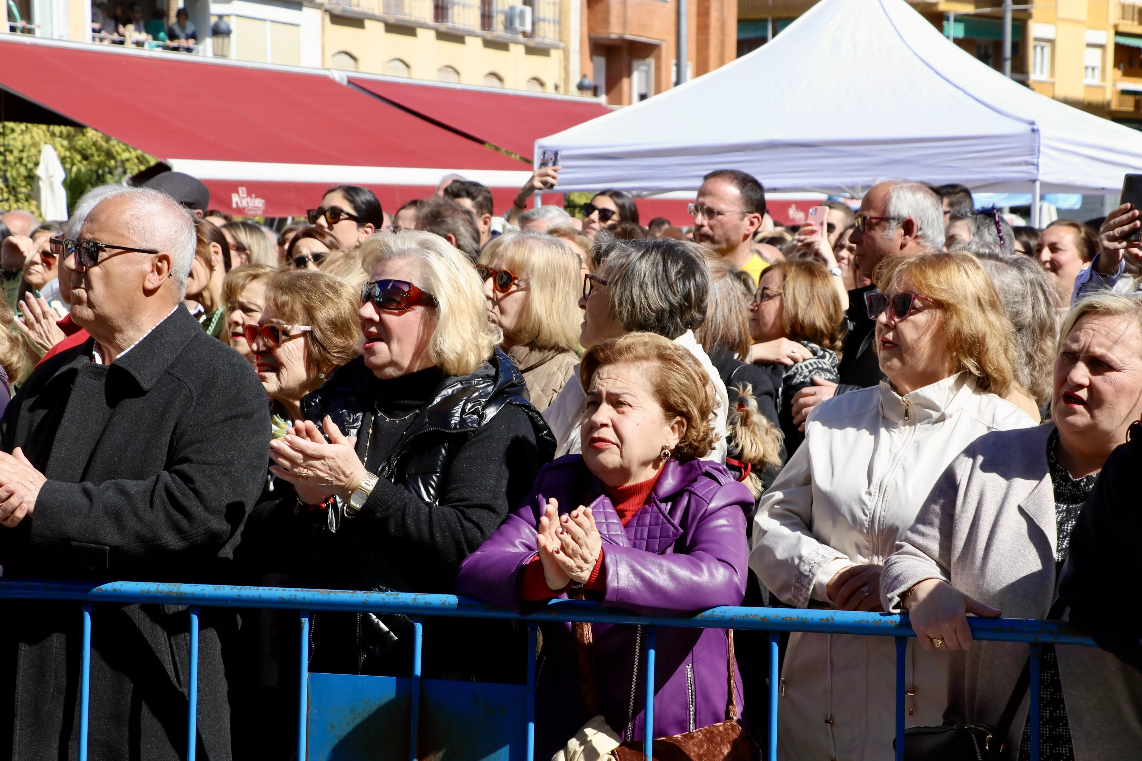 Día de Andalucía en Lucena:  Concierto de 'Siempre Así' en la Plaza Nueva