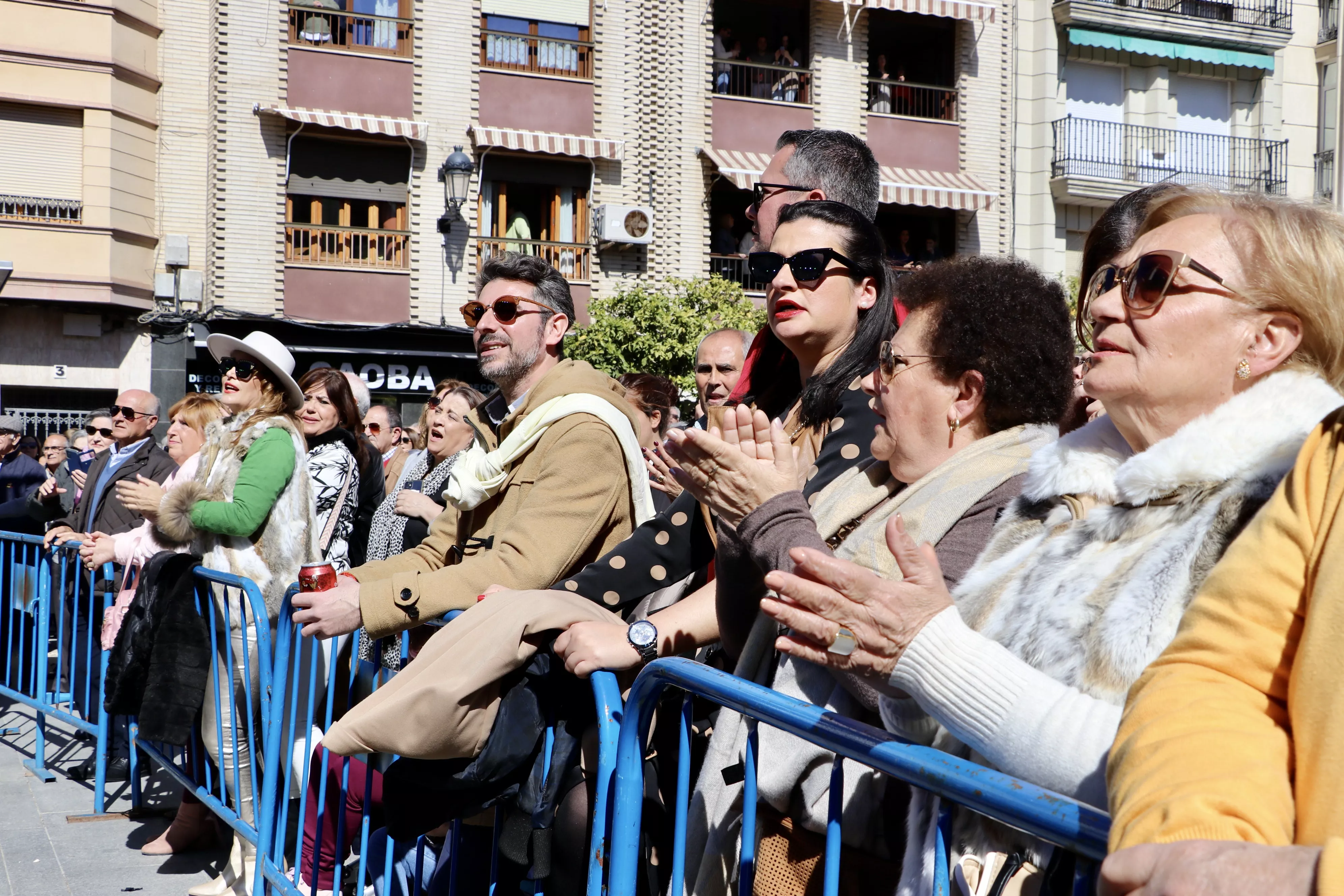 Día de Andalucía en Lucena:  Concierto de 'Siempre Así' en la Plaza Nueva