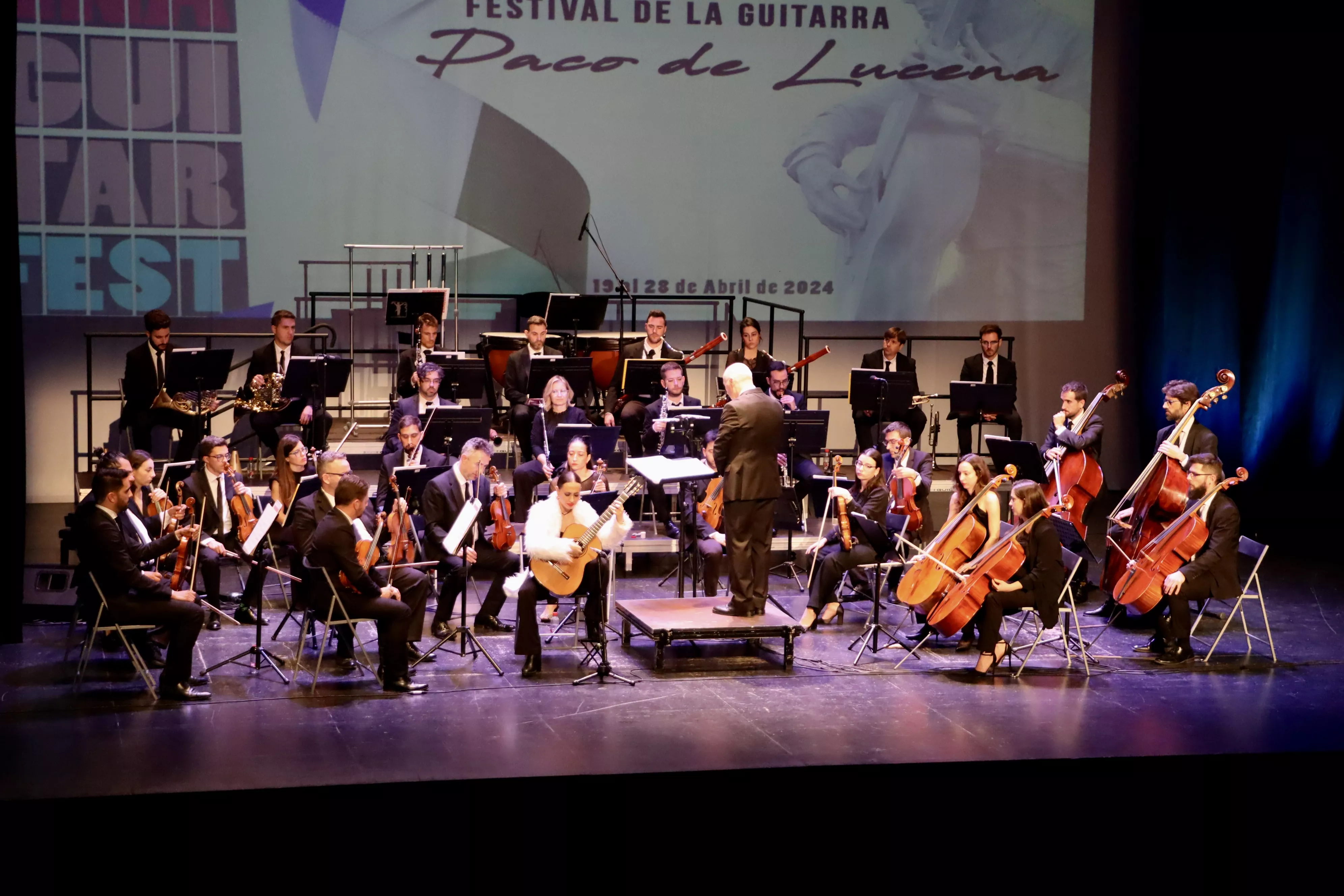 Concierto de clausura del "Lucena Guitar Fest" Paco de Lucena con la Orquesta Ciudad de Almería
