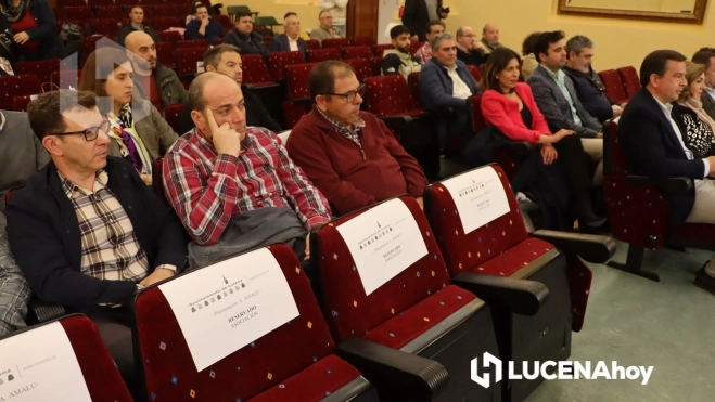 Asistentes a la presentación de AMALU