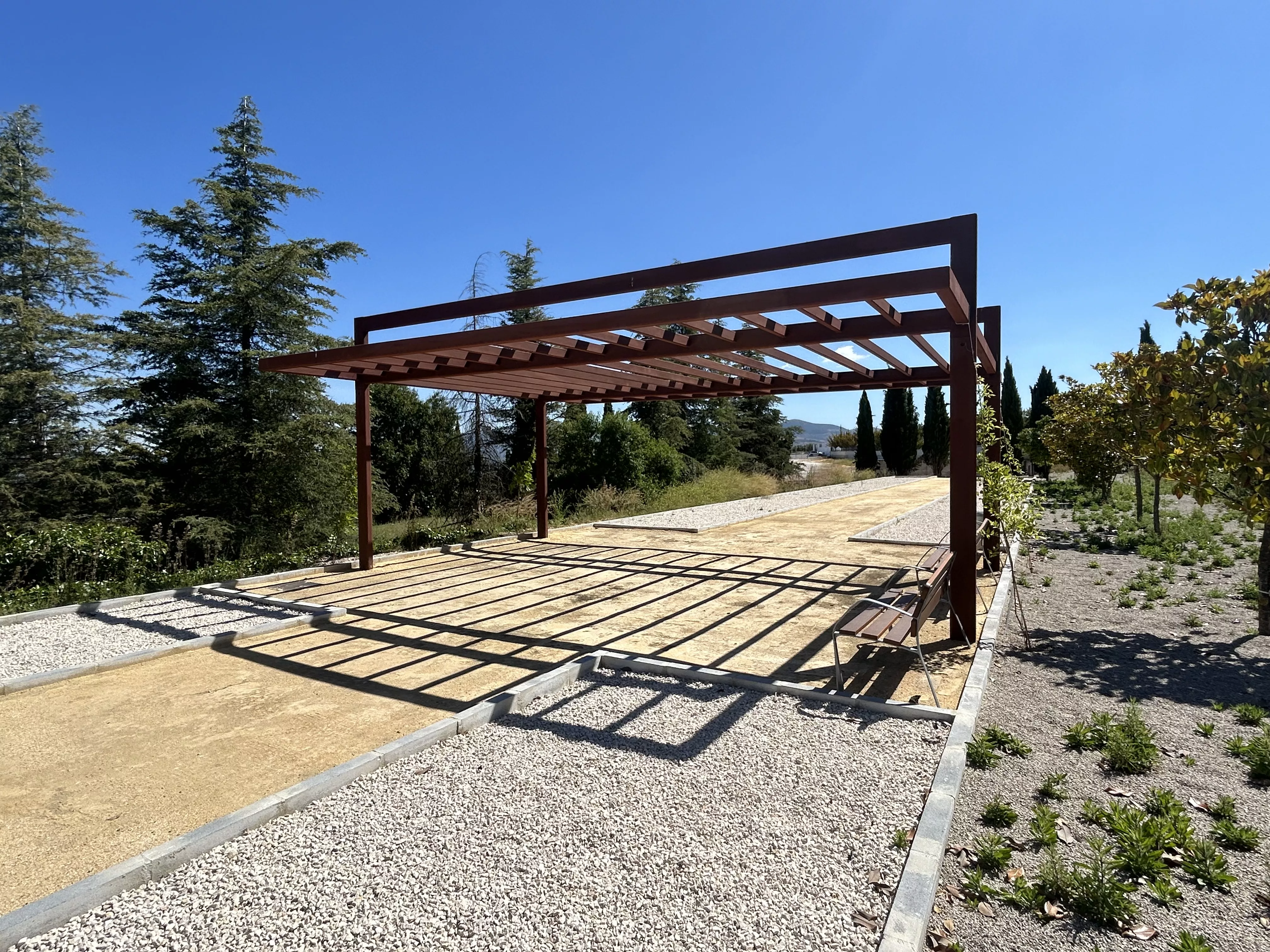 El cementerio ecológico de Lucena, listo para uso 