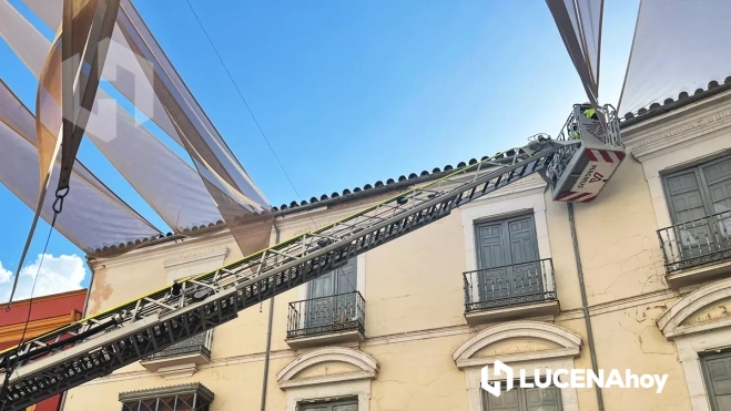 Bomberos en la calleLas Torres