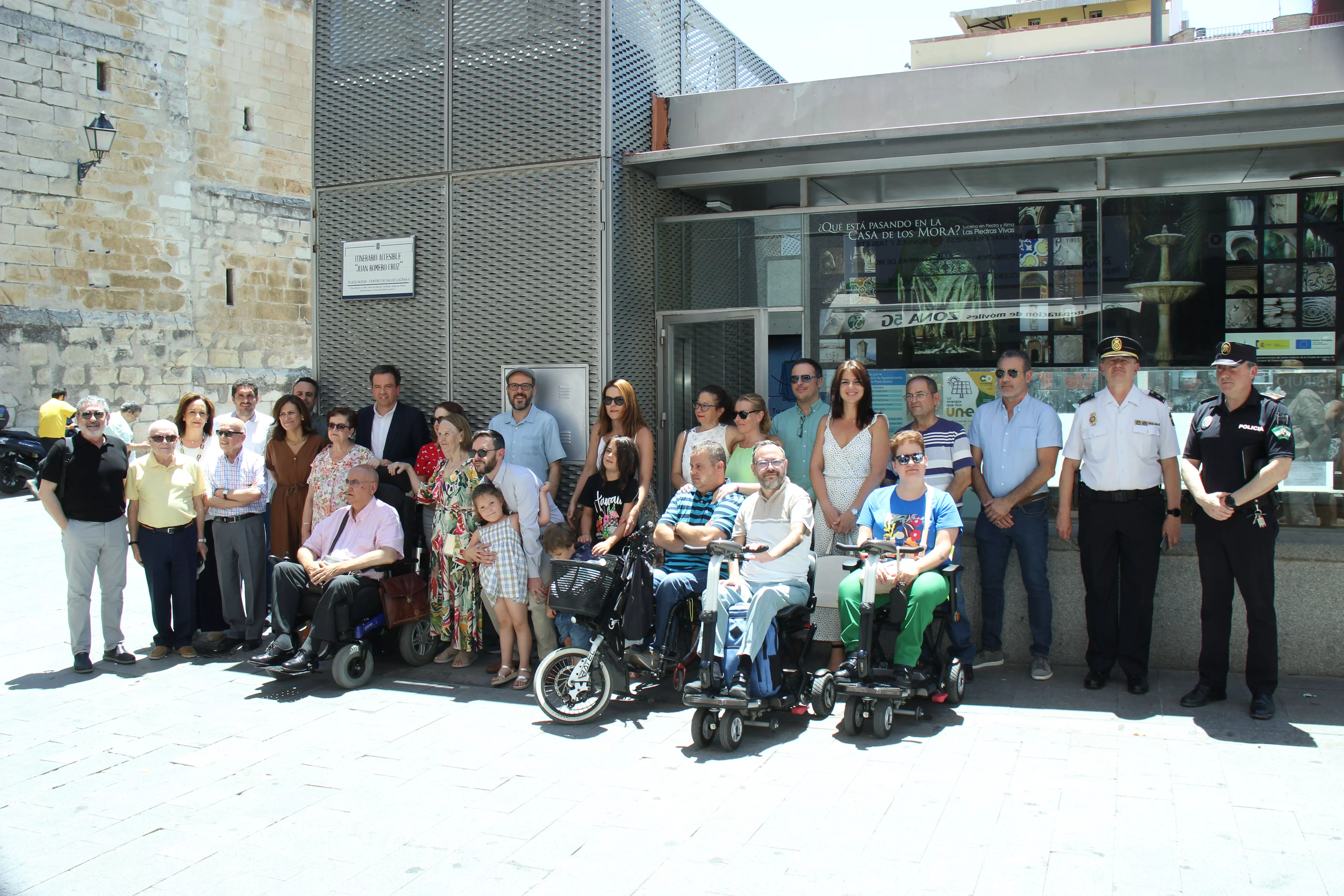 Homenaje a José Luis Huertas Campos y Juan Romero Cruz