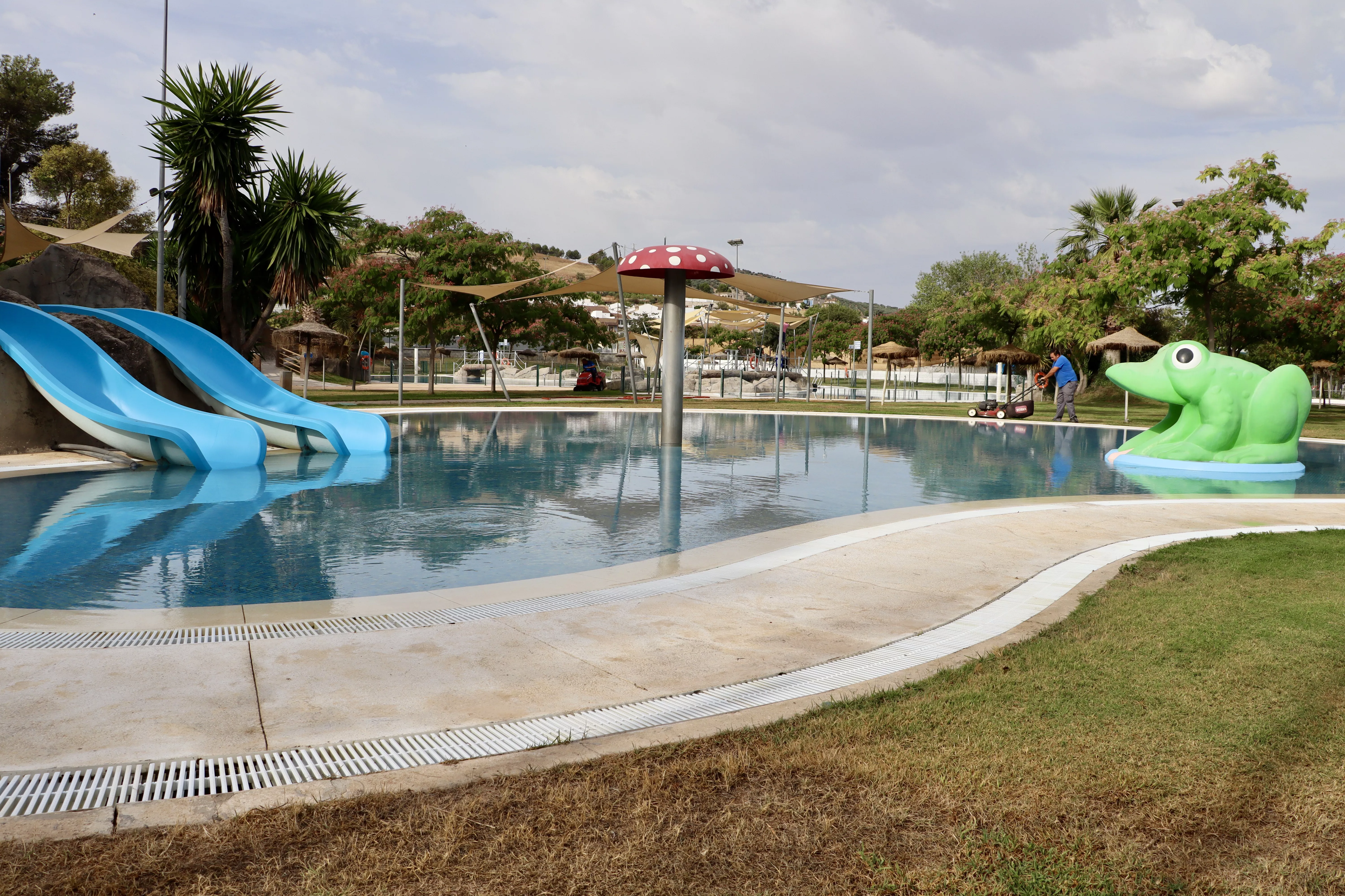 Apertura de las piscinas de verano de Lucena