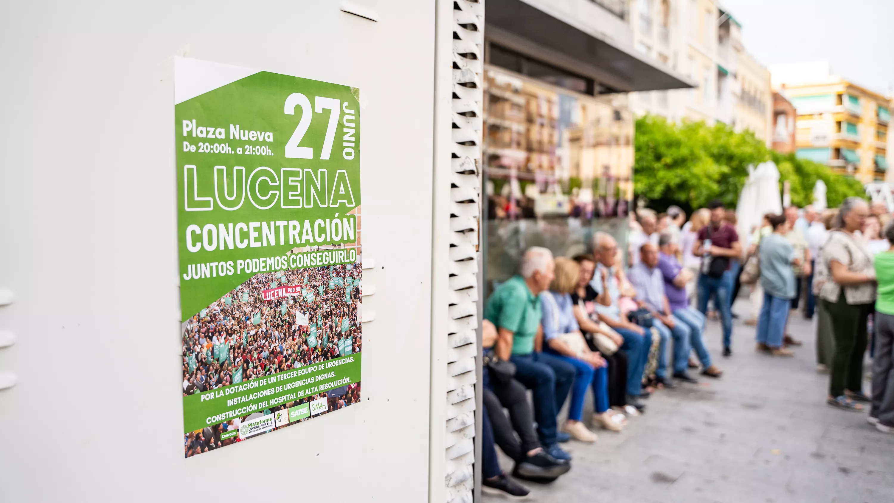 Concentración en la Plaza Nueva para exigir un hospital en Lucena