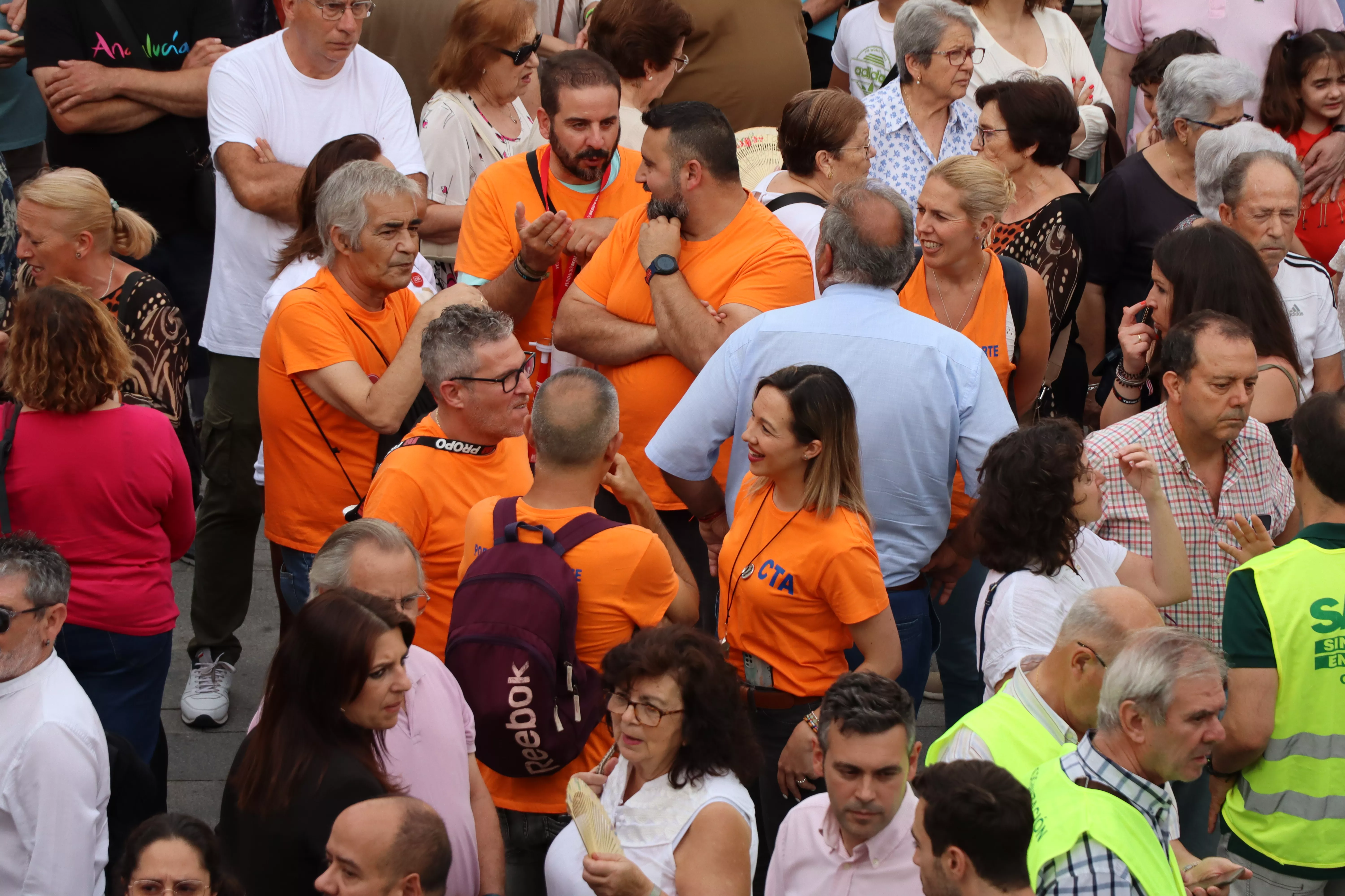 Concentración en la Plaza Nueva para exigir un hospital en Lucena