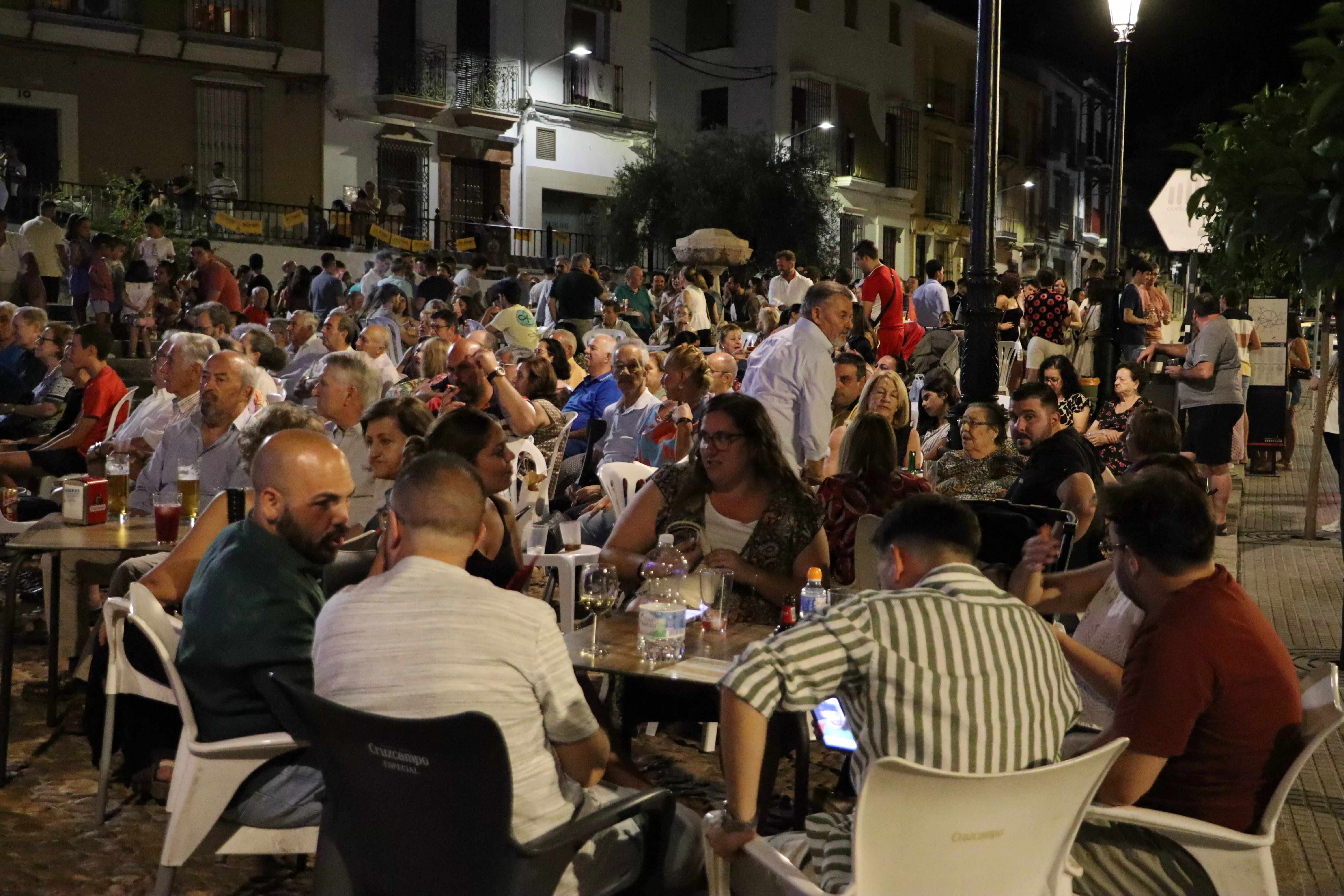 La plaza de la Barrera recupera la verbena del Carmen