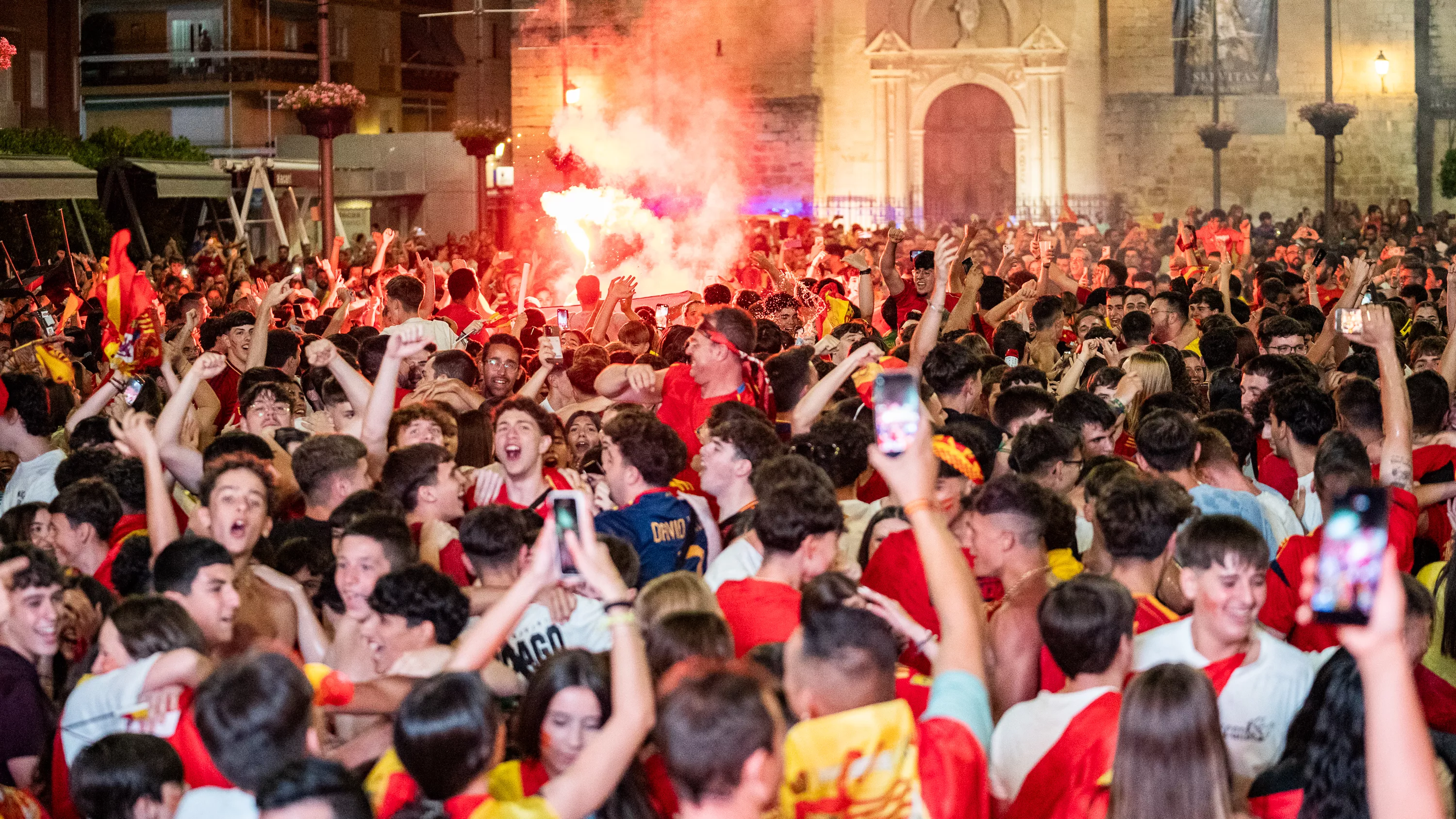 Lucena celebra el cuarta Eurocopa de Fútbol de España