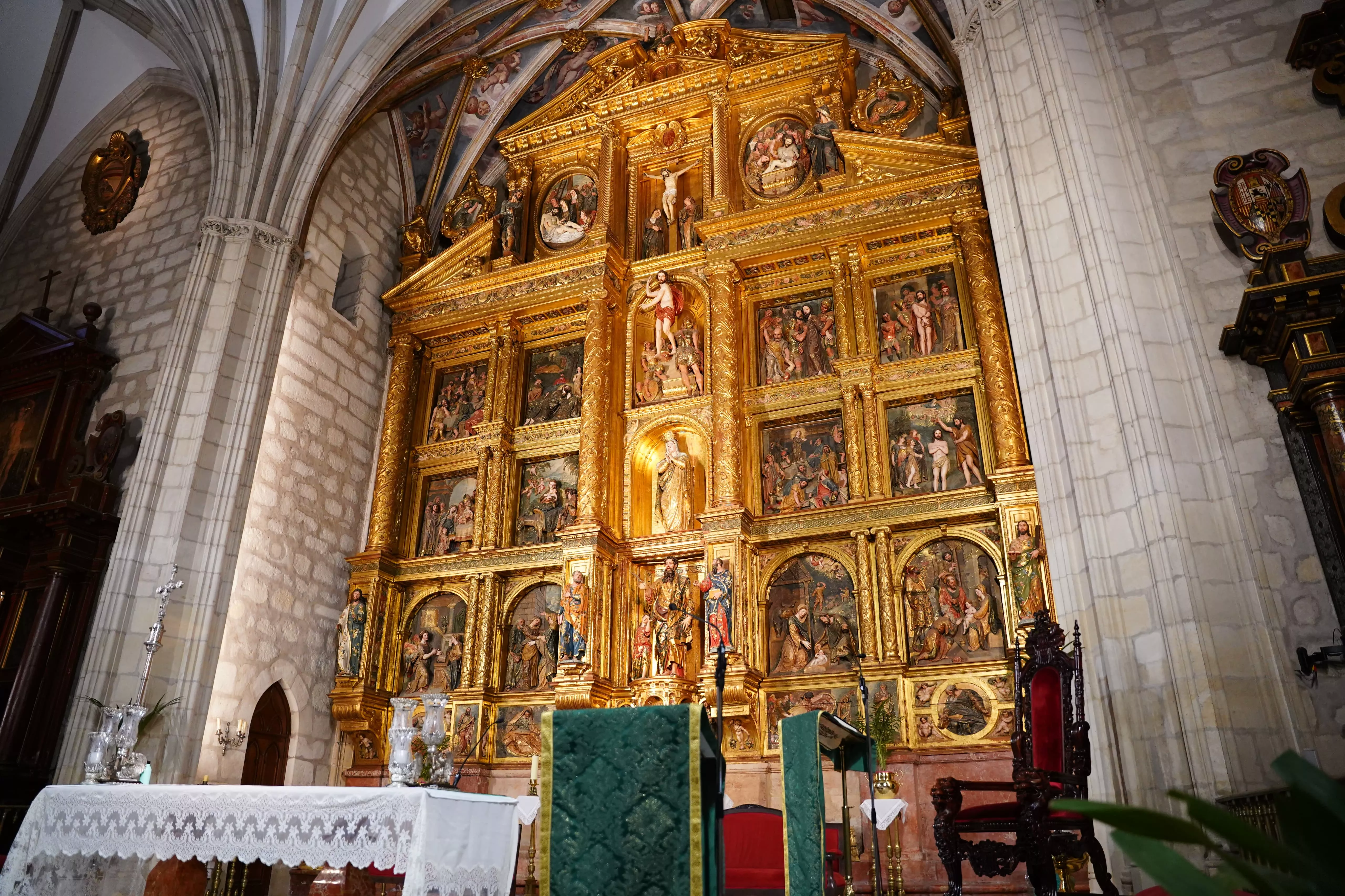 Inauguración nueva iluminación interior de San Mateo