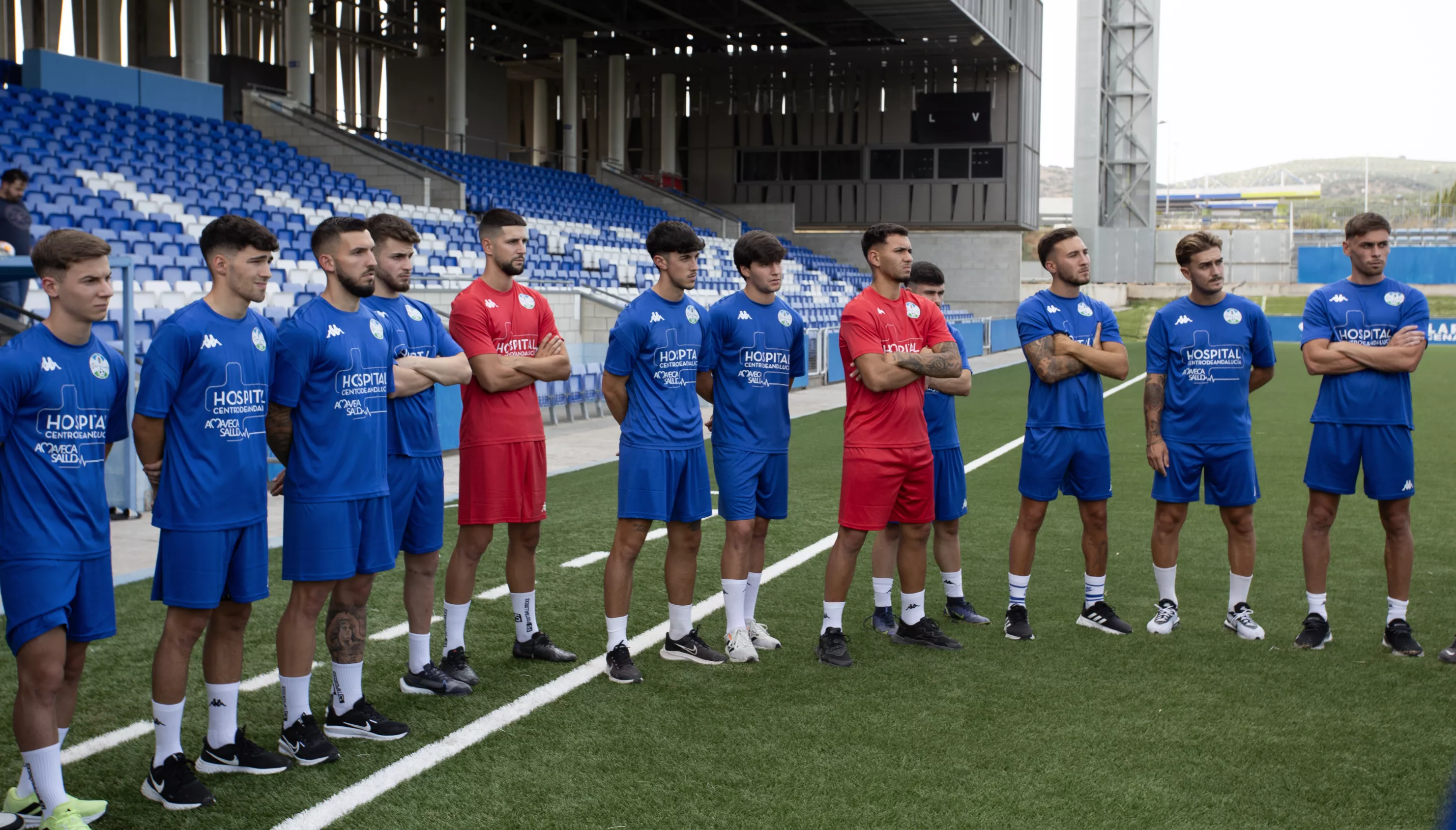 Algunos de los jugadores durante la primera jornada de entrenamientos