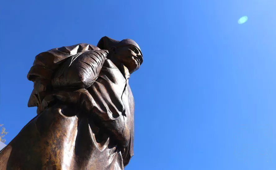 Monumento a la Santería en Lucena