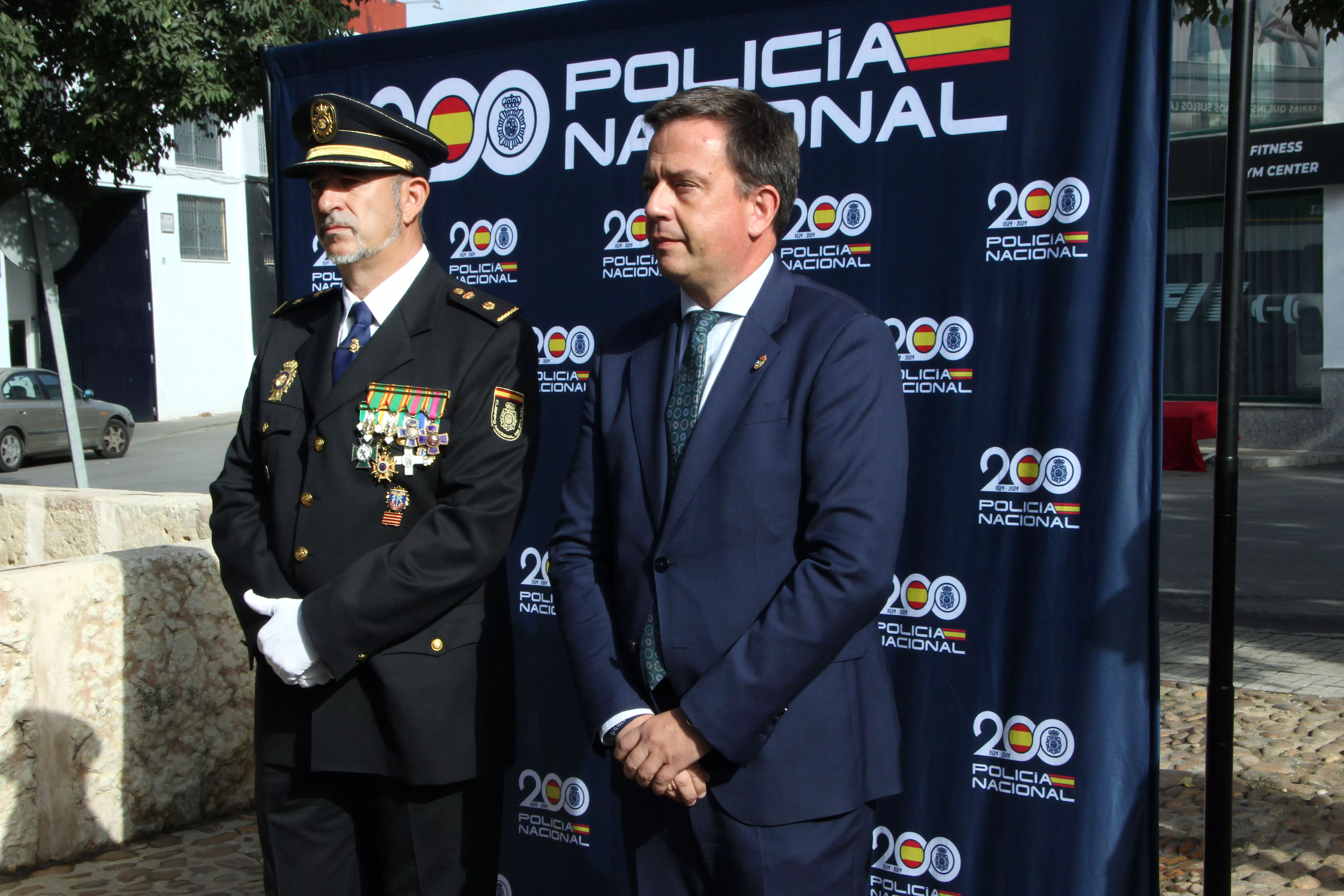 Acto de nominación de la Avenida de la Policía Nacional