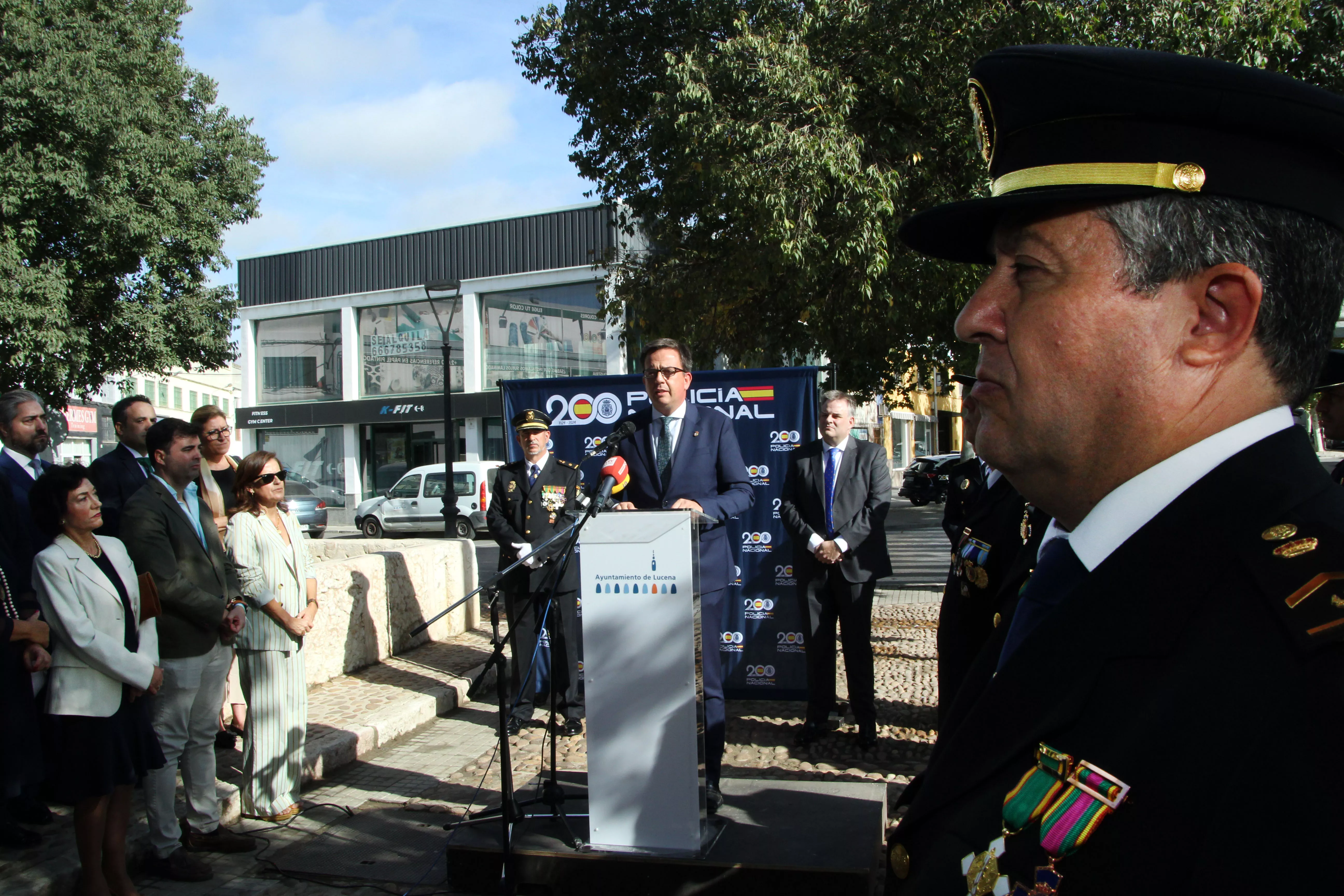 Acto de nominación de la Avenida de la Policía Nacional