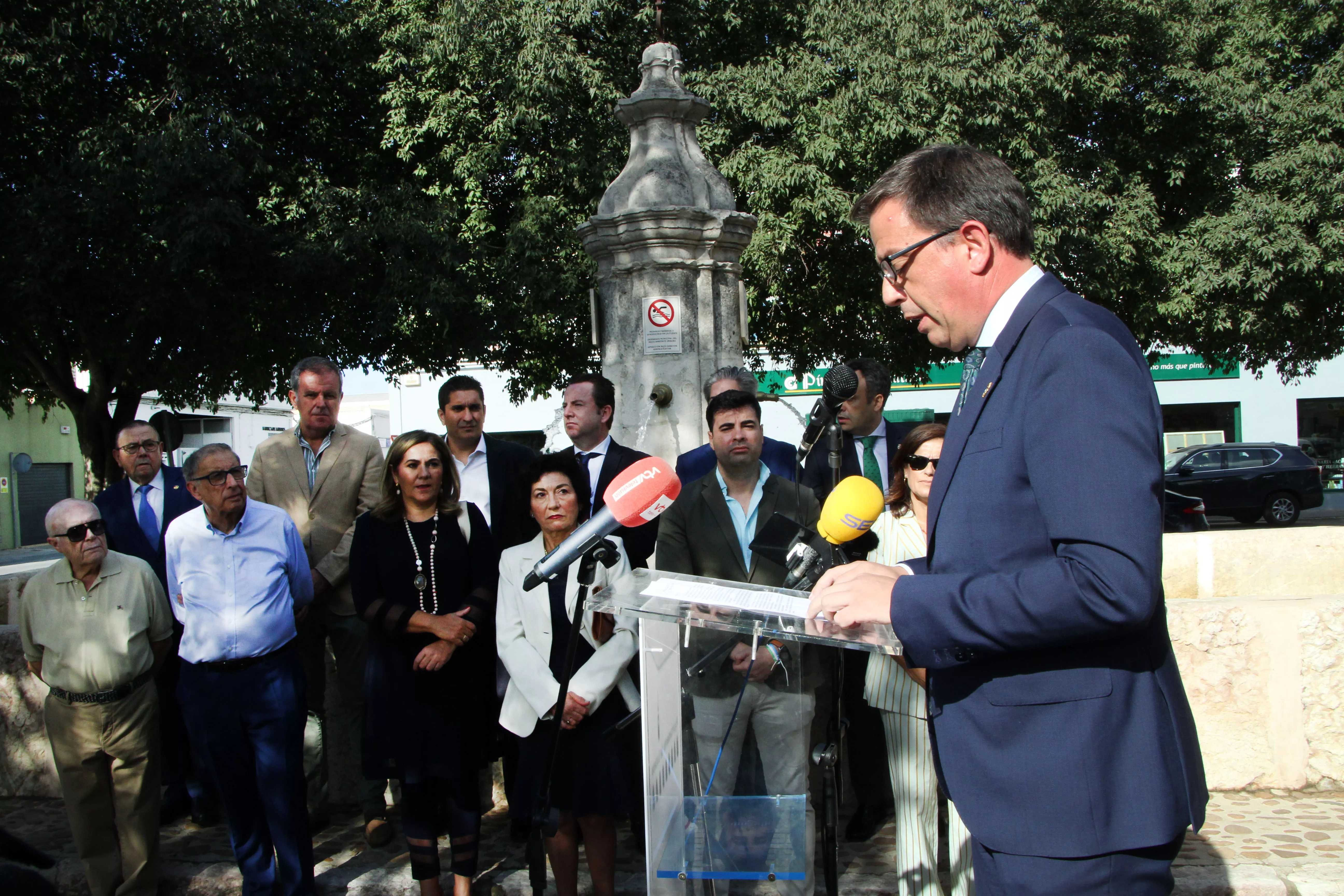 Acto de nominación de la Avenida de la Policía Nacional