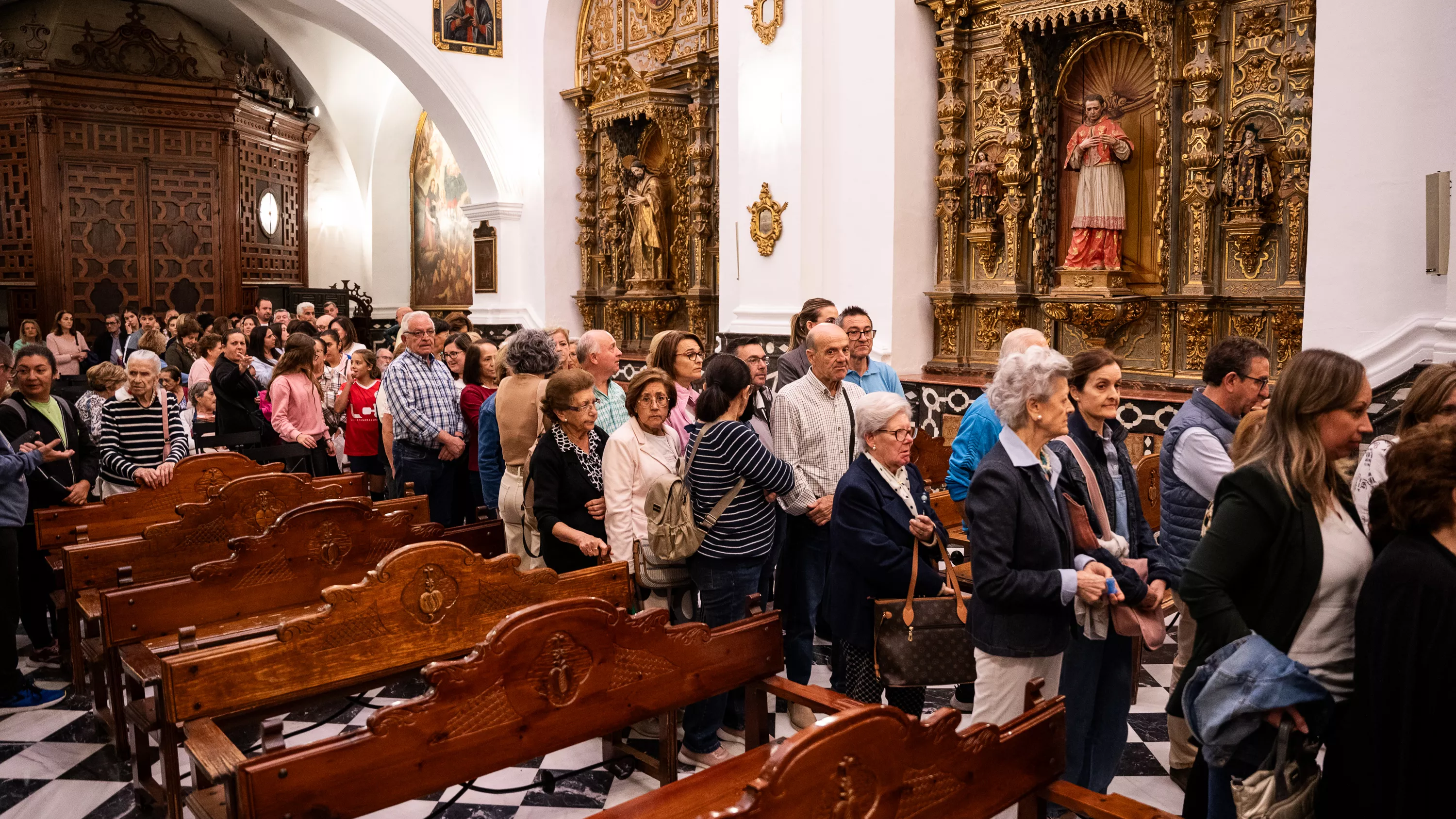 Reparto de rosquillas de San Rafael