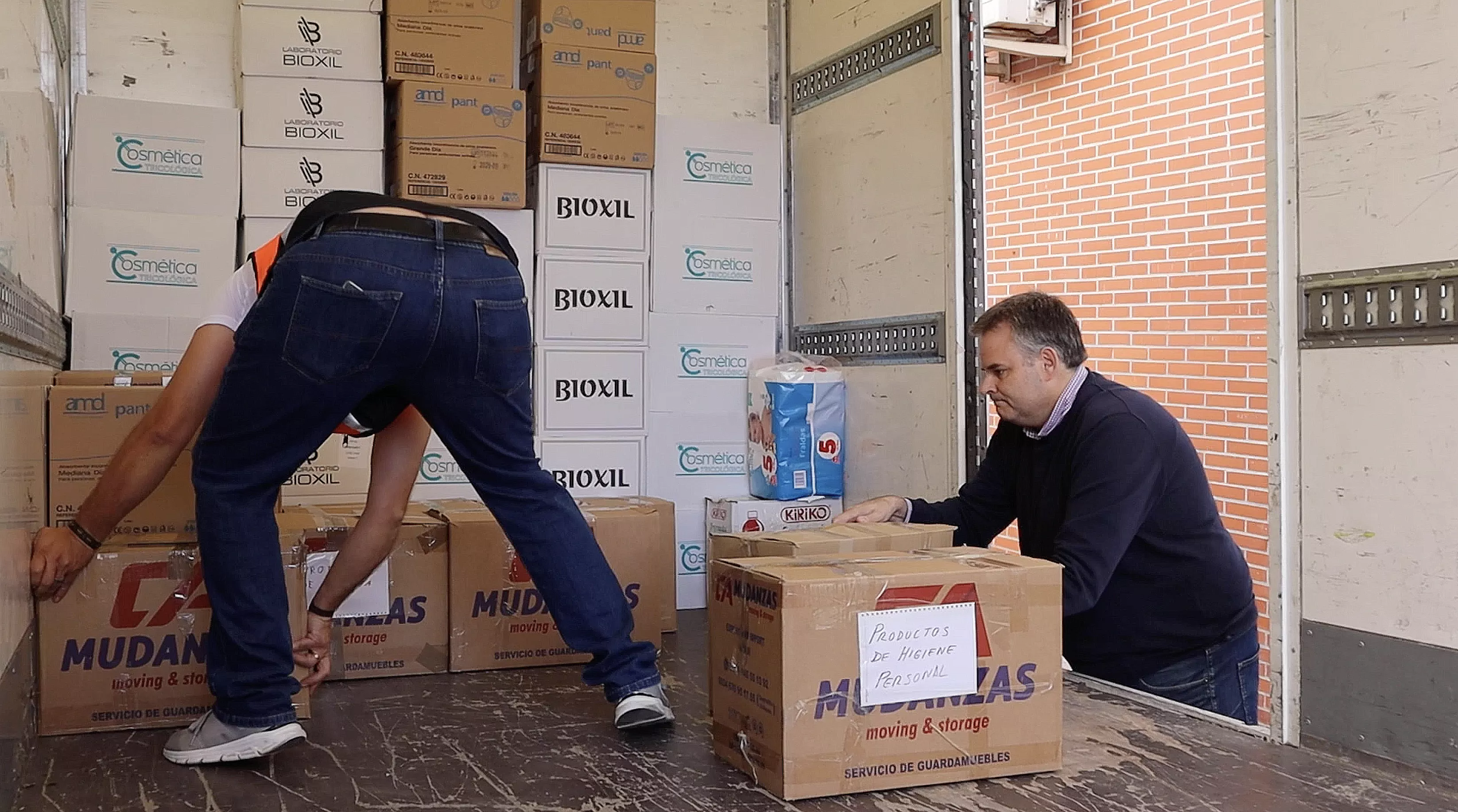 Recogida de ayuda para los afectados por la DANA en Valencia