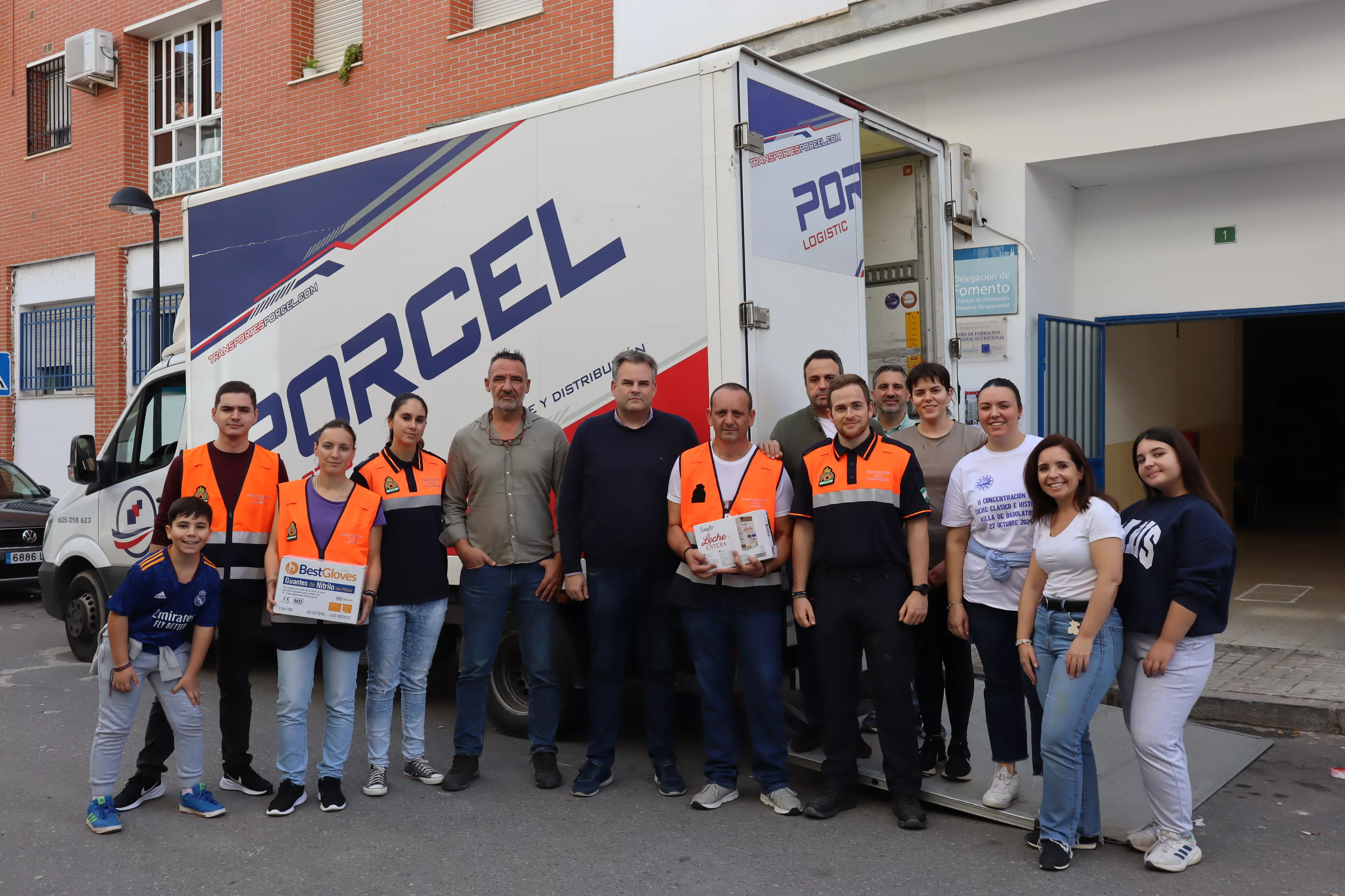 Recogida de ayuda para los afectados por la DANA en Valencia