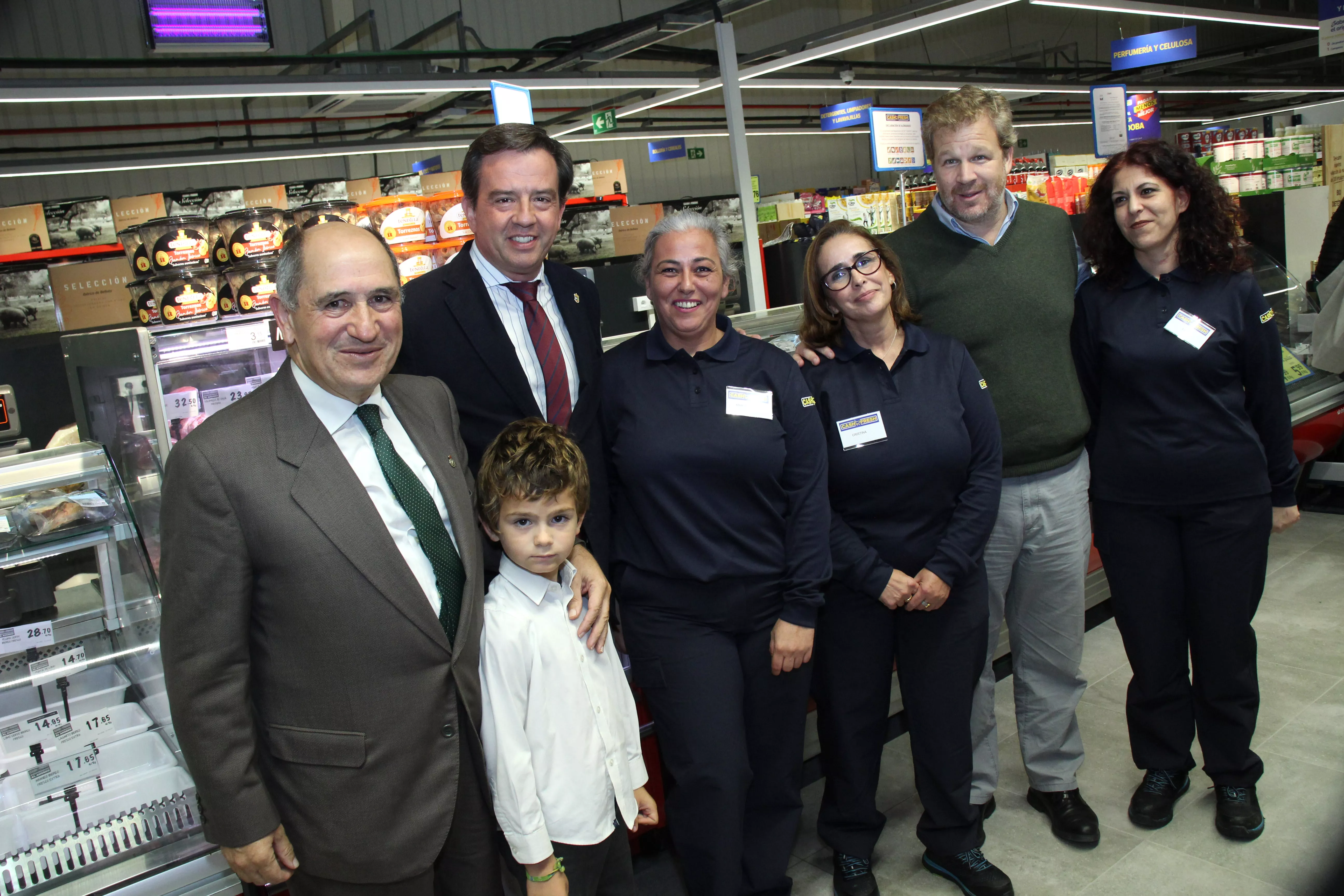 Inauguración del Supermercado Cash Fresh Lucena