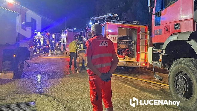 Incendio de una nave de atracciones feriales en Lucena