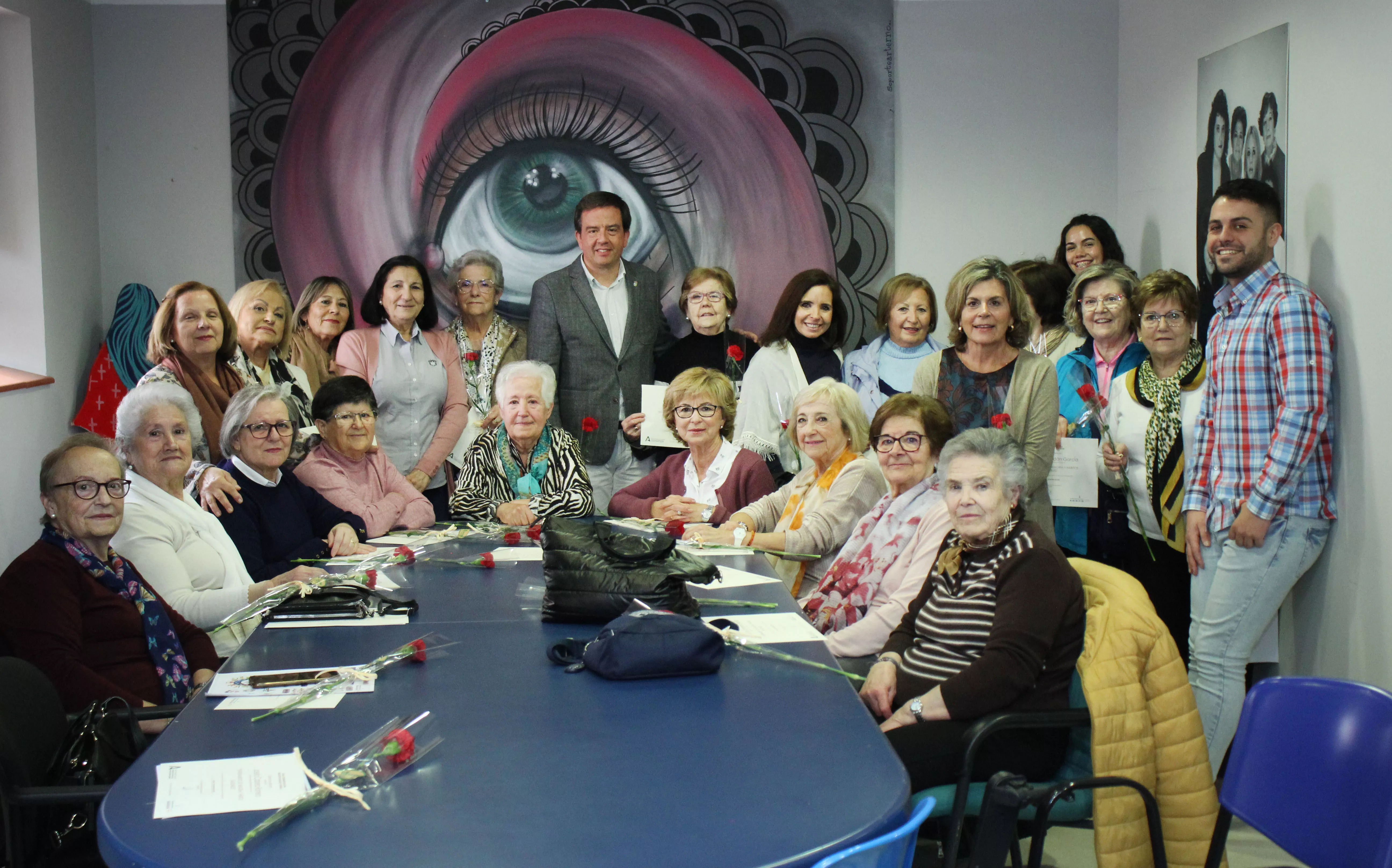 Entrega de diplomas en el Centro de la Mujer de Lucena