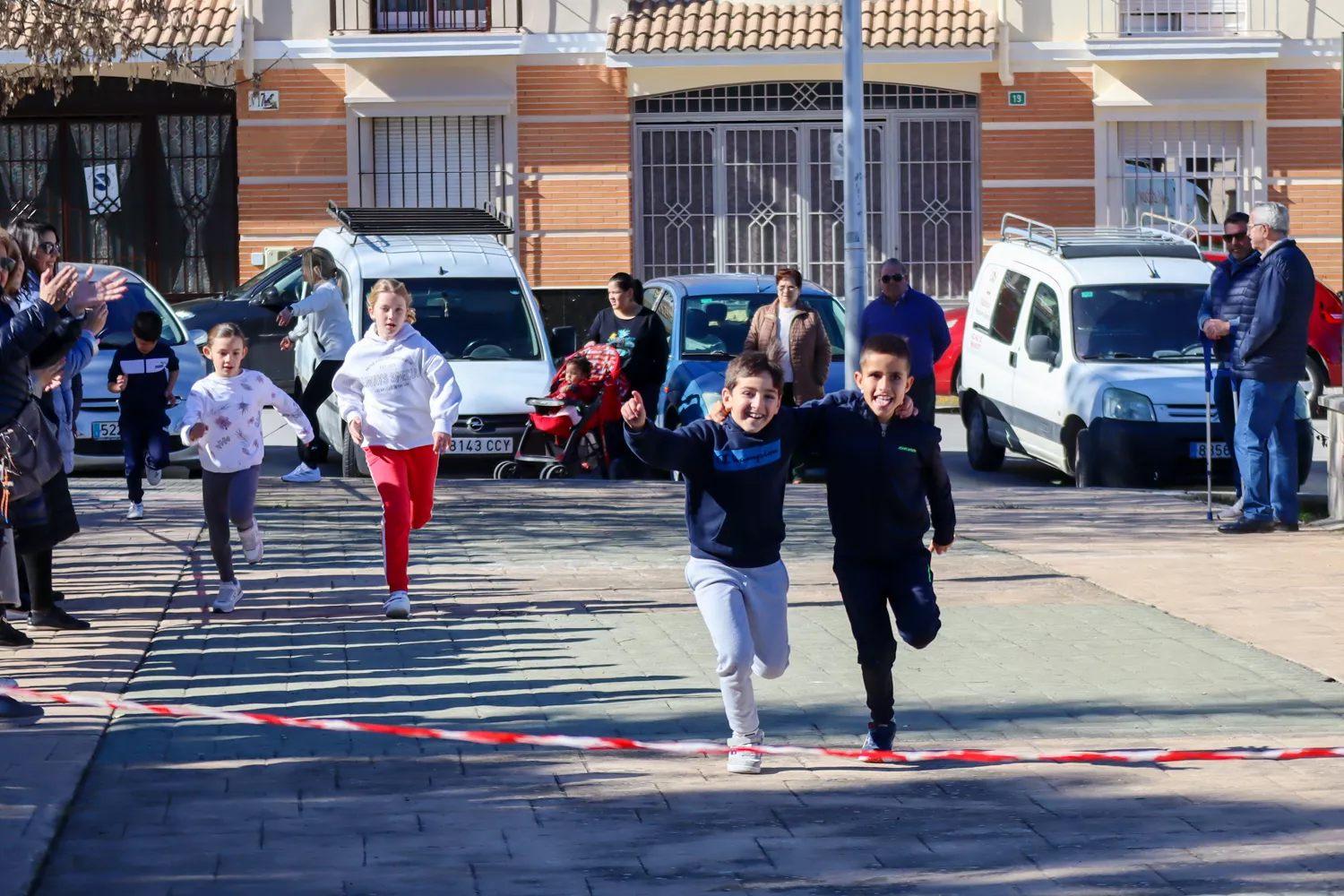 Carrera solidaria alumnos CEIP Barahona de Soto 57